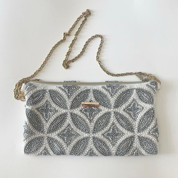 Kelly Dempsey Handbags - Kelly Dempsey White Silver Beaded Purse